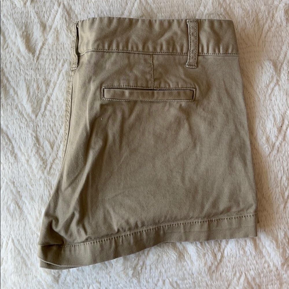 khaki shorts